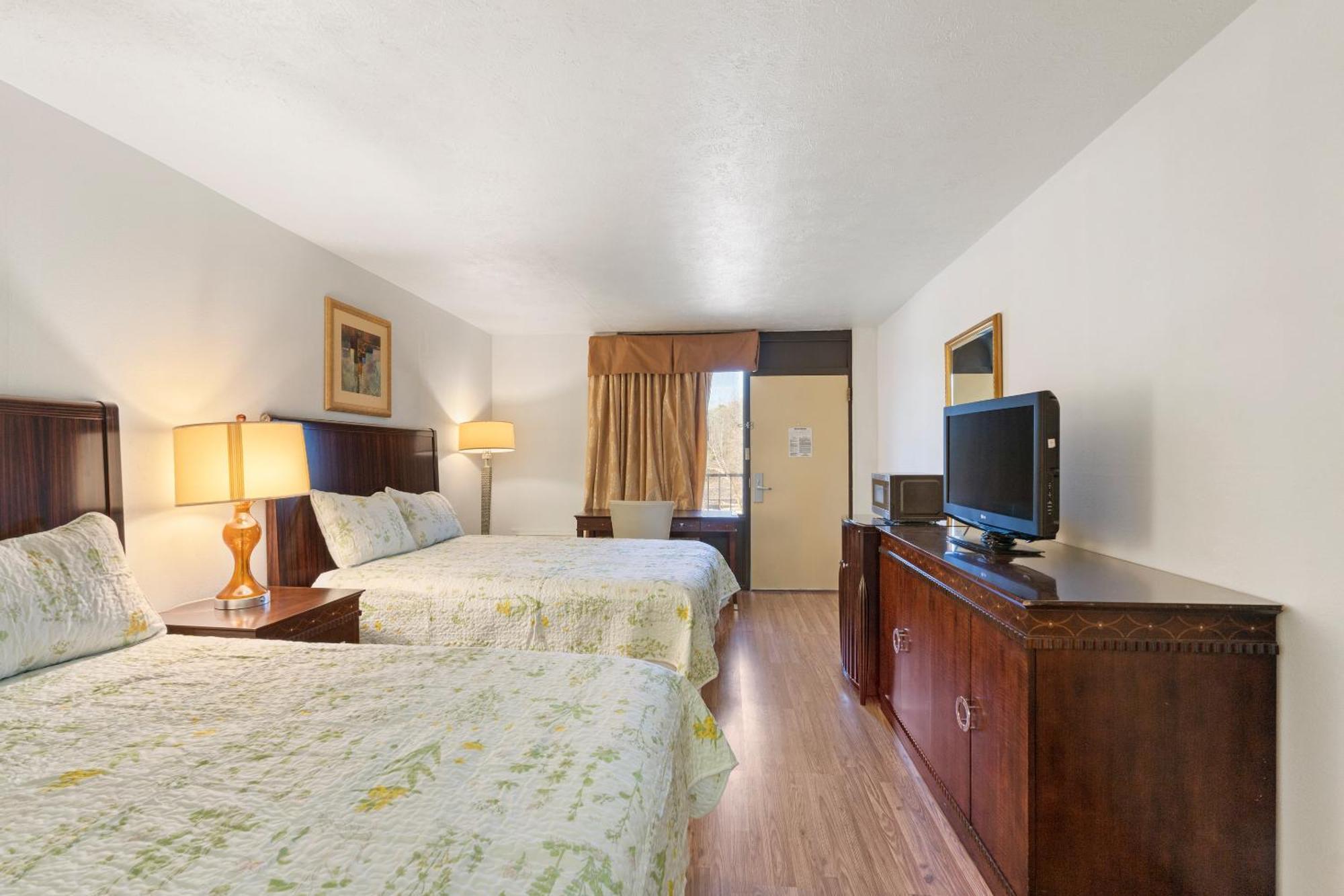 Williamsburg Suites Exteriör bild