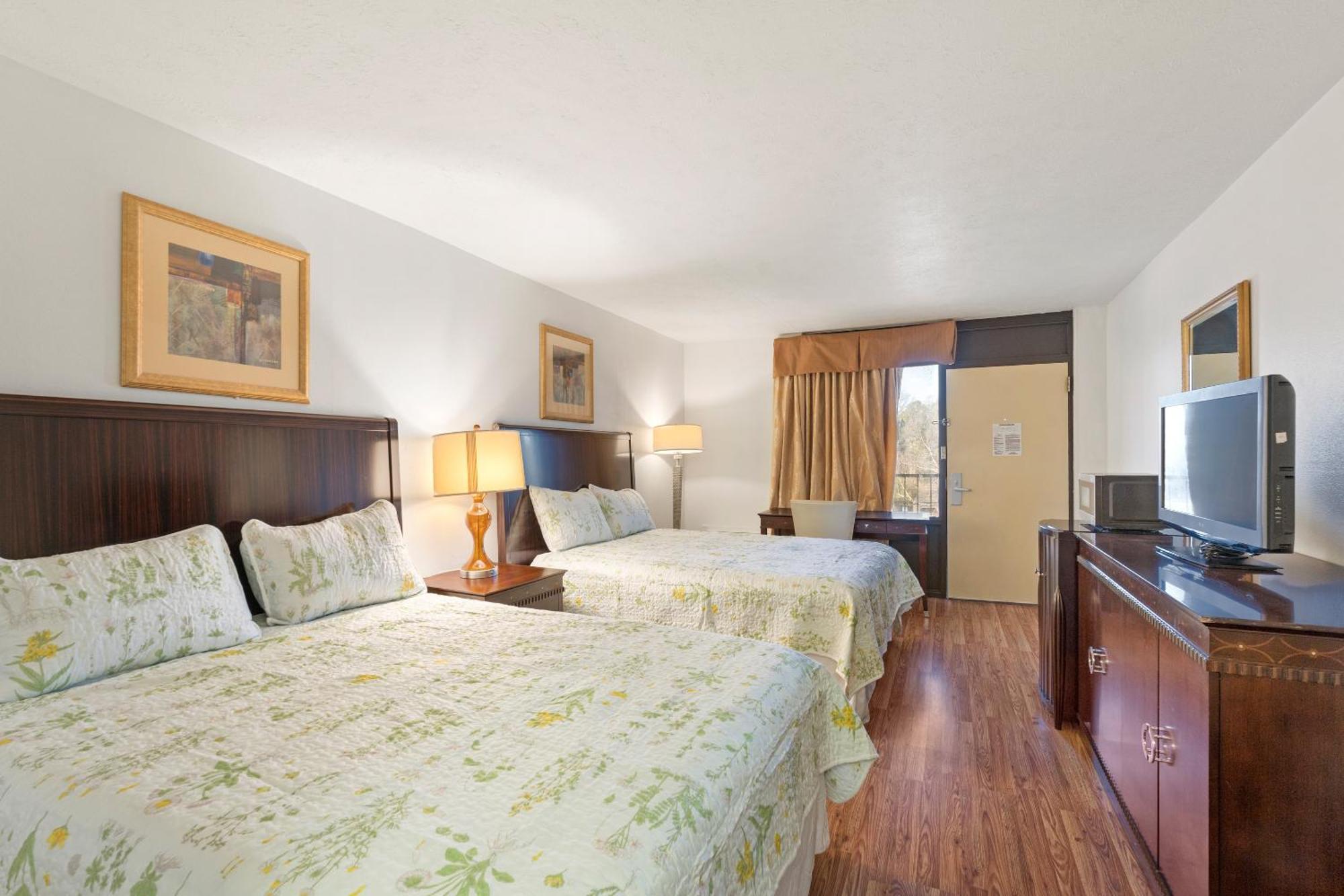 Williamsburg Suites Exteriör bild